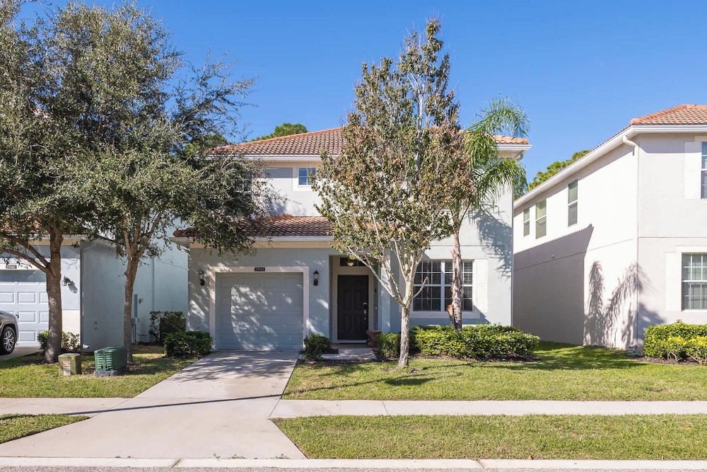 Adventurers Oasis Private Pool — 4-Star Luxury Hotel in Kissimmee, United States