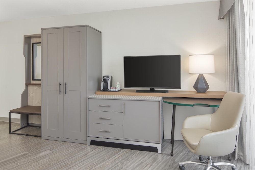 Holiday Inn Charleston Riverview by IHG - photo 14