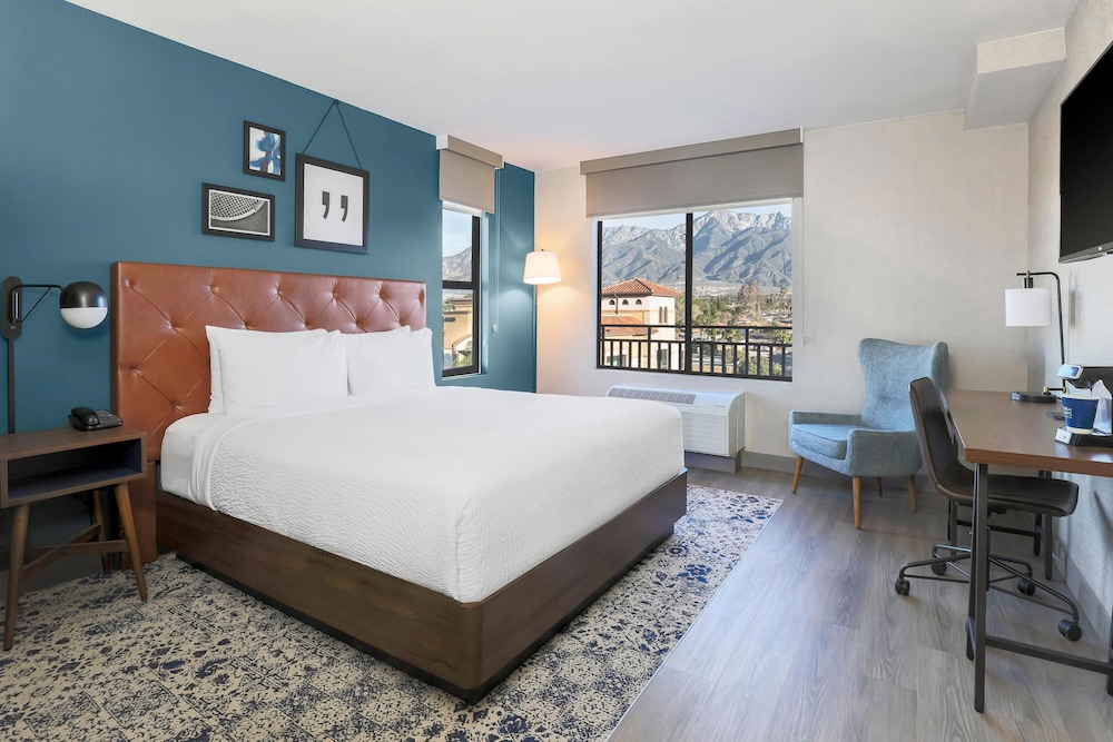 Four Points by Sheraton Ontario Rancho Cucamonga - photo 8