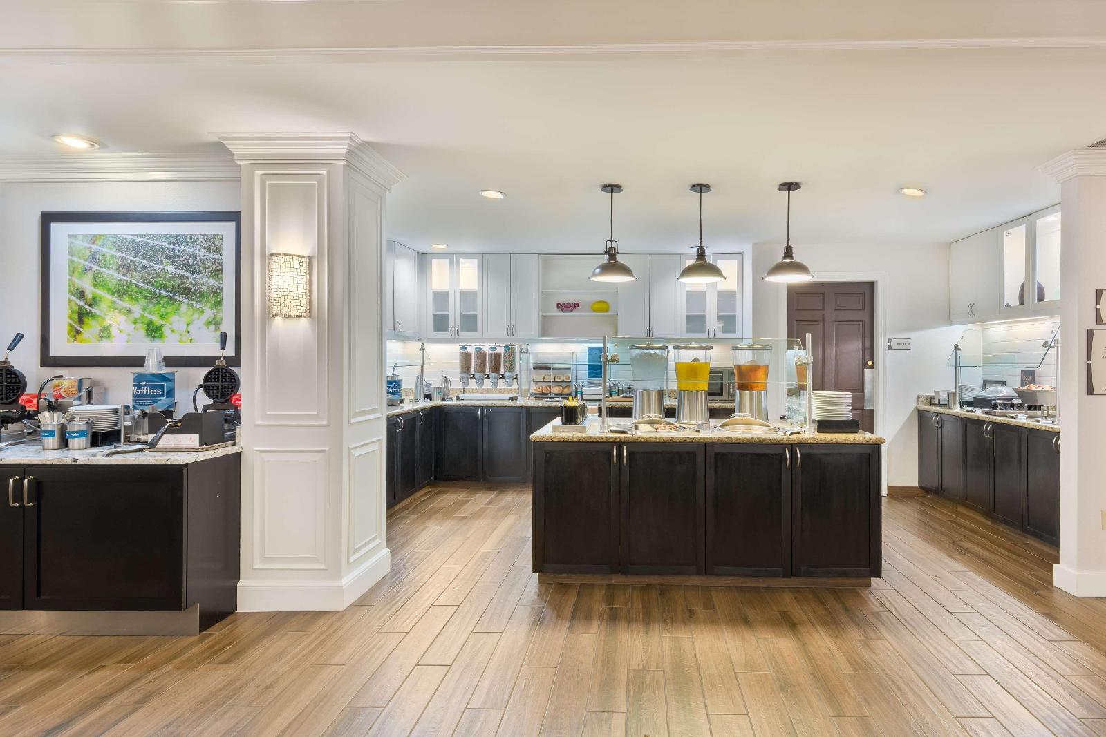 Homewood Suites by Hilton Charlotte North Univ Research - photo 18