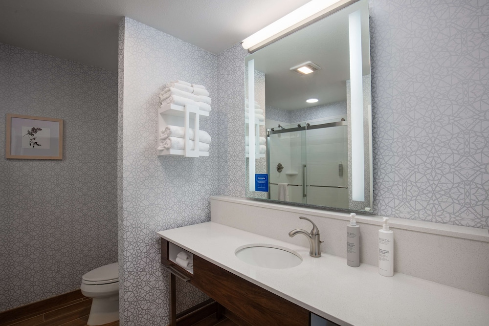 Hampton Inn by Hilton Green Bay Stadium - photo 19