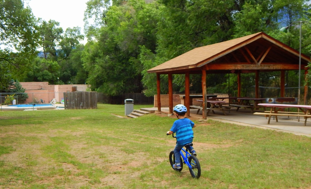 Buffalo Lodge Bicycle Resort - photo 207