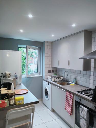 Central&Convenient Apartment near Big Ben Tower Bridge — 4-Star Luxury Hotel in London, United Kingdom