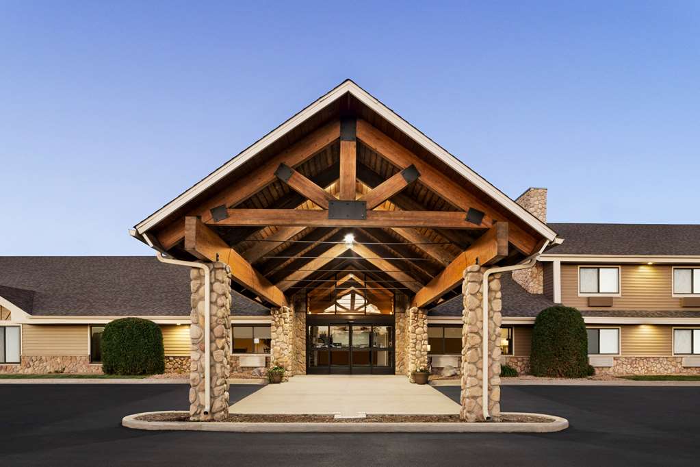 AmericInn by Wyndham Baudette - photo 5