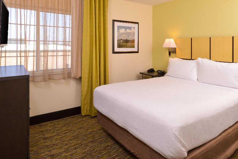 Candlewood Suites Bloomington Normal - photo 20