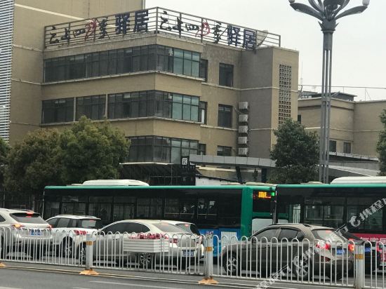 Ease Hotel - carbon neutral hotel in Kunming