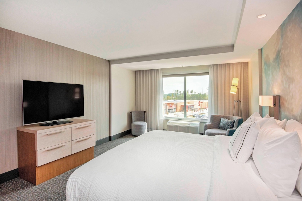 Courtyard by Marriott Raleigh Cary Parkside Town Commons - photo 14