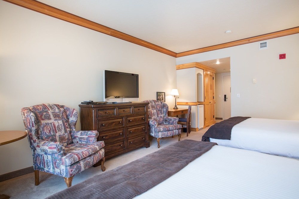 The Inn at Solitude - photo 24