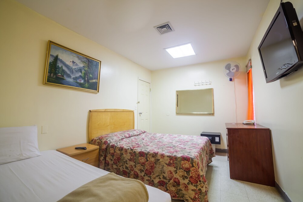 New World Hotel - photo 11