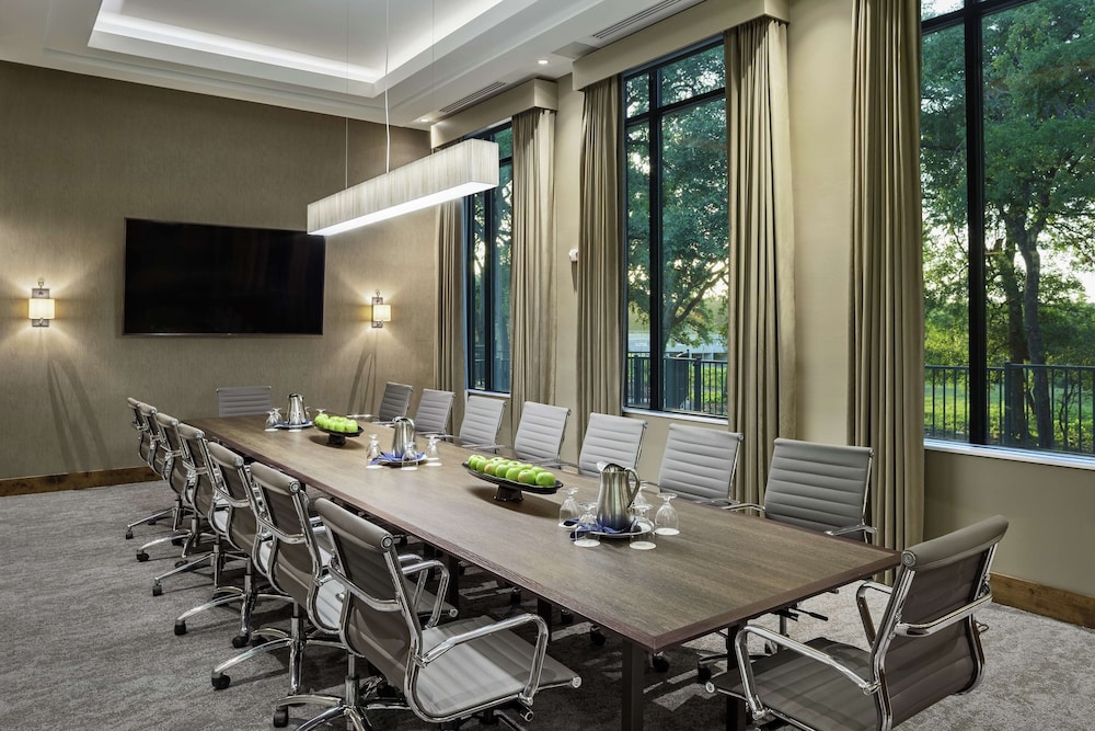 The Bevy Hotel Boerne a DoubleTree by Hilton - photo 30