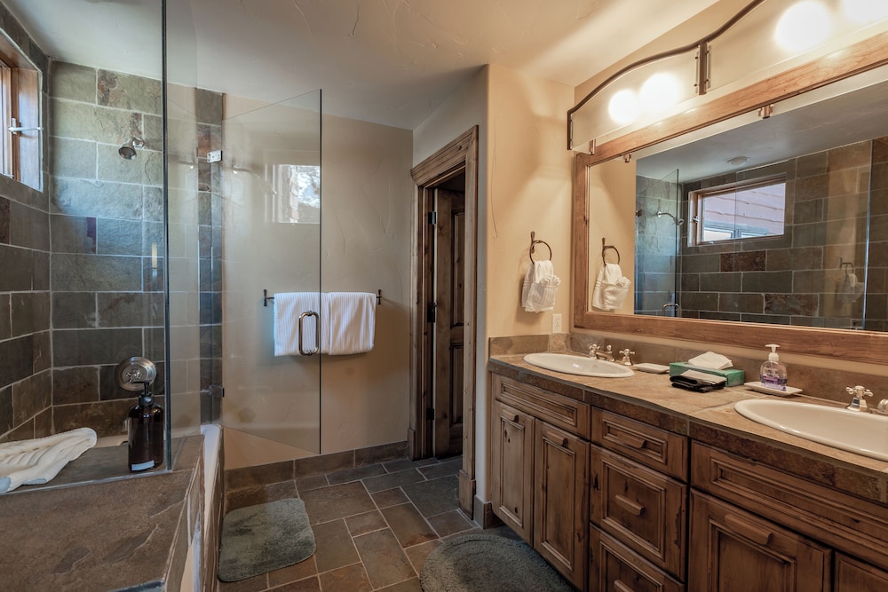 Abode in Deer Crest - photo 35
