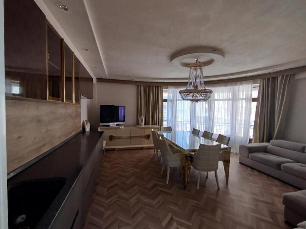 Baku Lake view apartment — 4-Star Luxury Hotel in Khirdalan, Azerbaijan