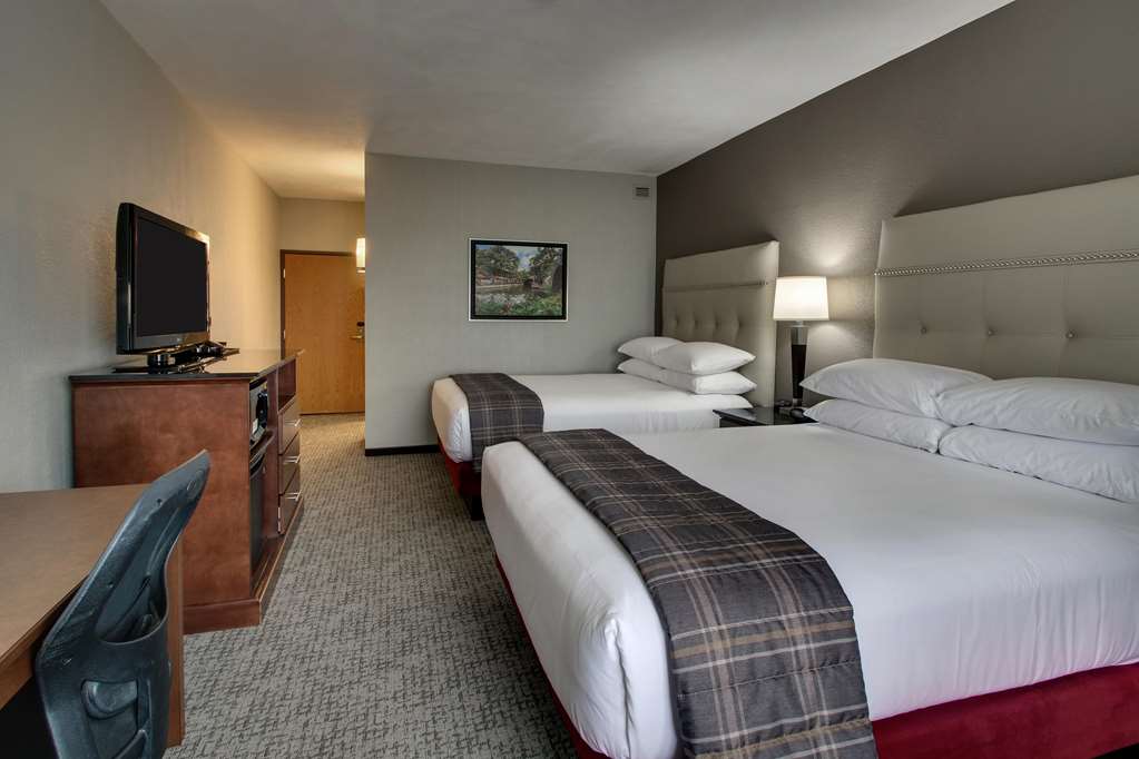 Drury Inn & Suites San Antonio Northwest Medical Center - photo 47