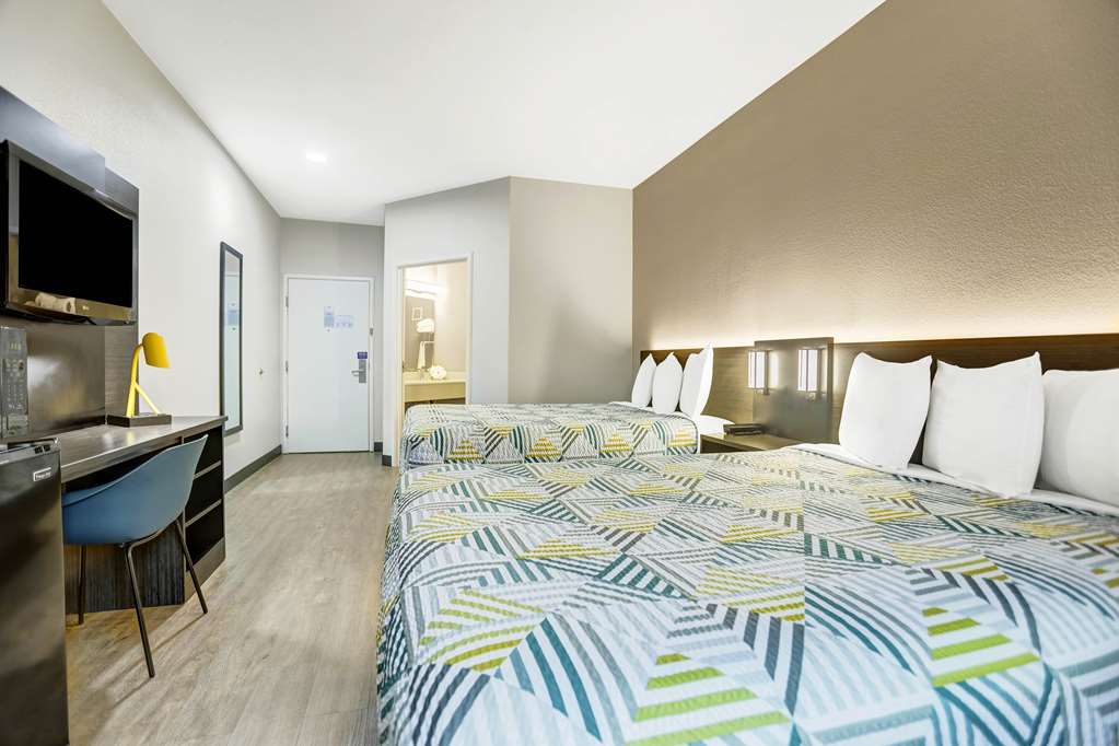Motel 6 Weatherford TX - photo 15