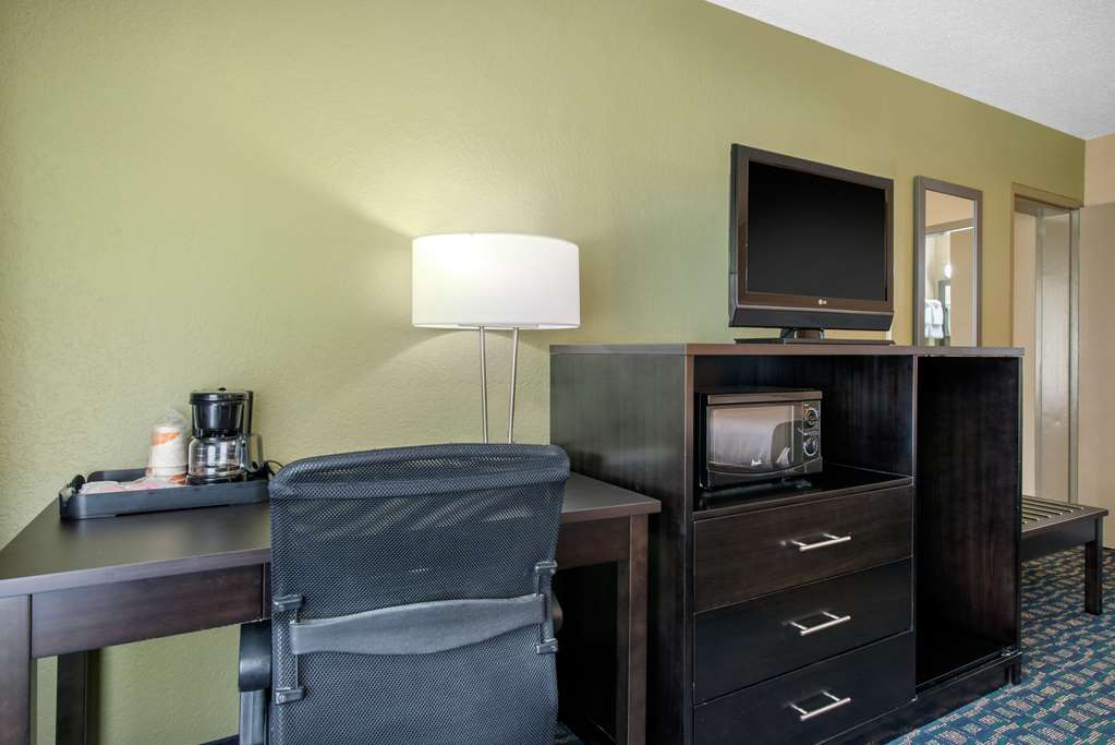 Quality Inn & Suites Brooksville I 75 Dade City - photo 15