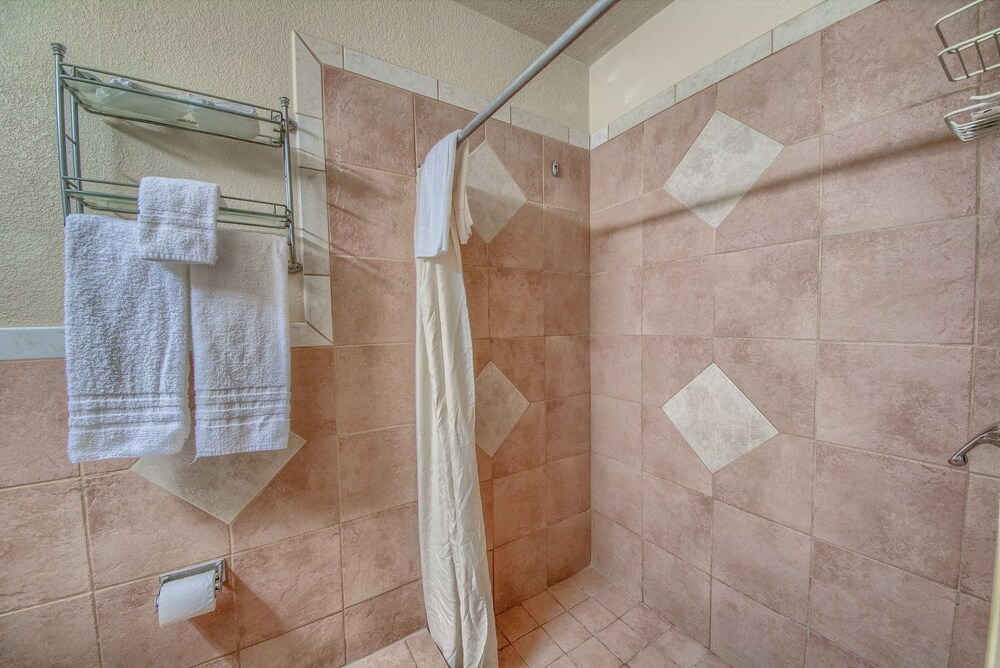 Amber Sky Motel - photo 23