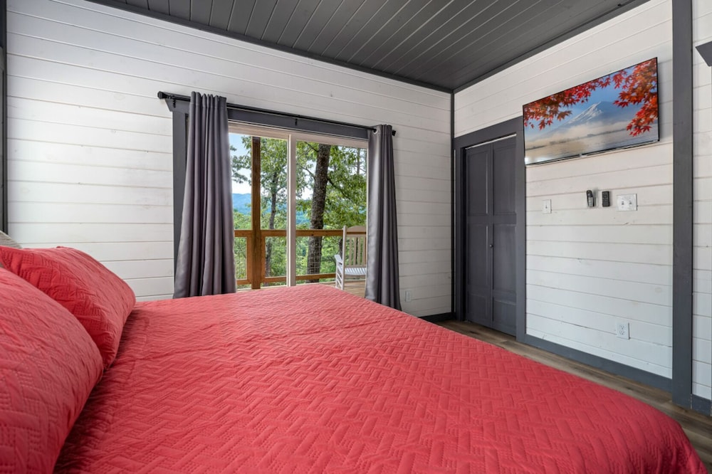 Sweet Escape By Ghosal Luxury Lodging - photo 3