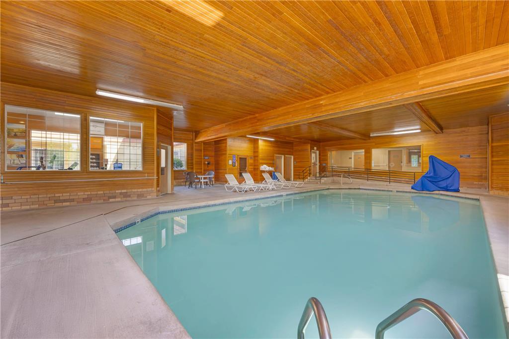 Comfort Suites Salem - photo 32
