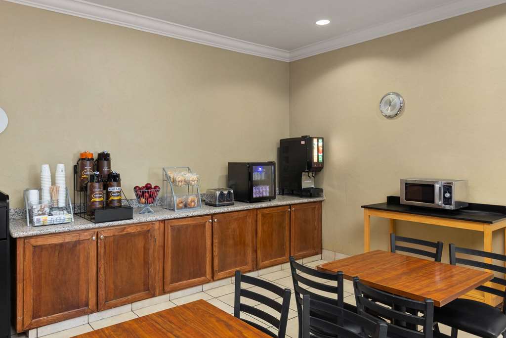 Super 8 by Wyndham Roseburg - photo 37