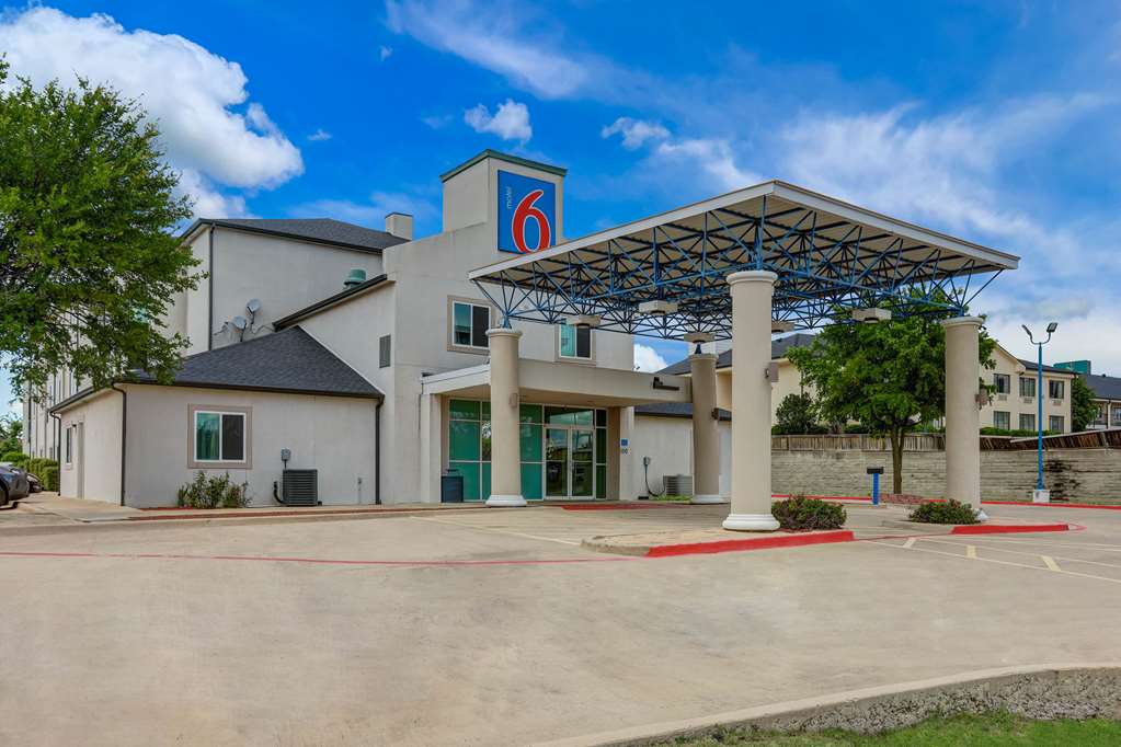 Motel 6 Weatherford TX - photo 3