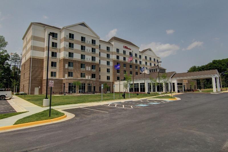 Hilton Garden Inn Woodbridge - photo 3