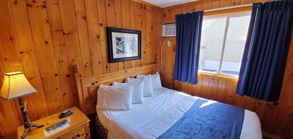 The Lake Motel - photo 39