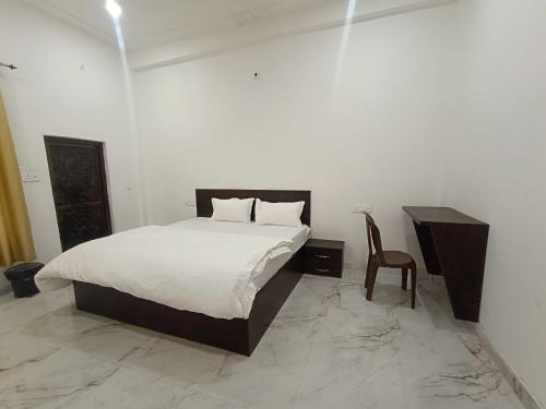 Hotel O Nitya - carbon neutral hotel in Ajodhya