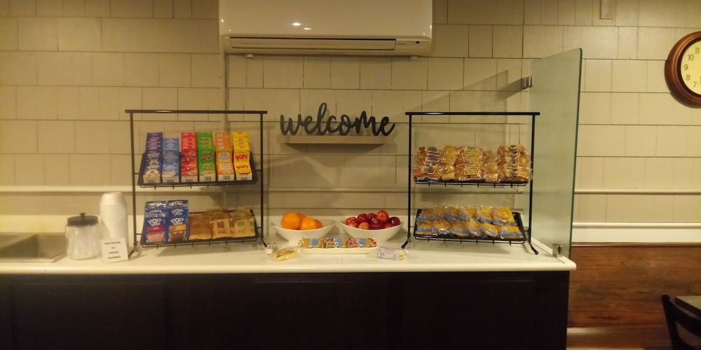 St. Ignace Budget Host Inn - photo 27