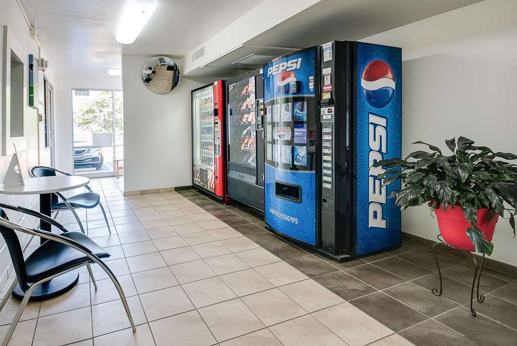 Motel 6 Lenexa KS Kansas City Southwest - photo 29