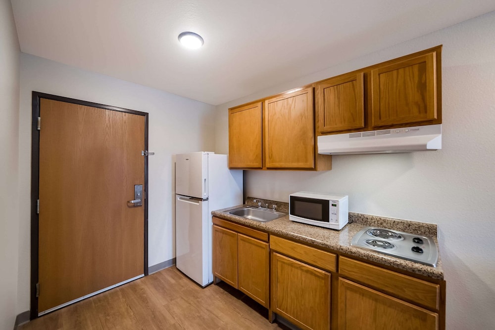 WoodSpring Suites Fort Worth Fossil Creek - photo 18