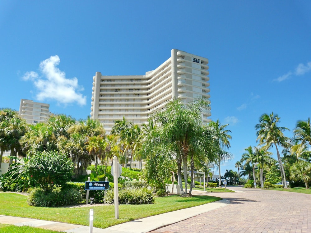South Seas Tower 2 1001 - photo 26