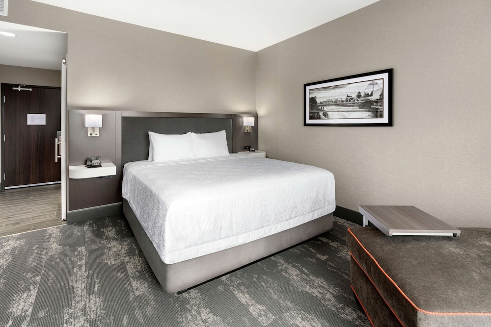 Hampton Inn & Suites Spokane Downtown South - photo 17