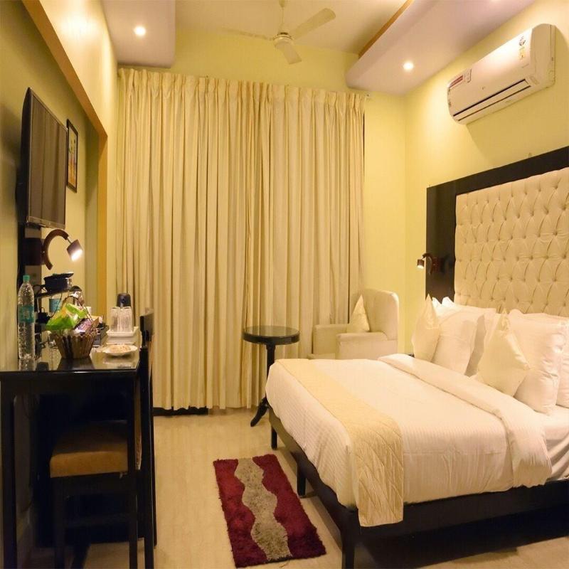 Sumedha Premium - last minute hotel in New Delhi