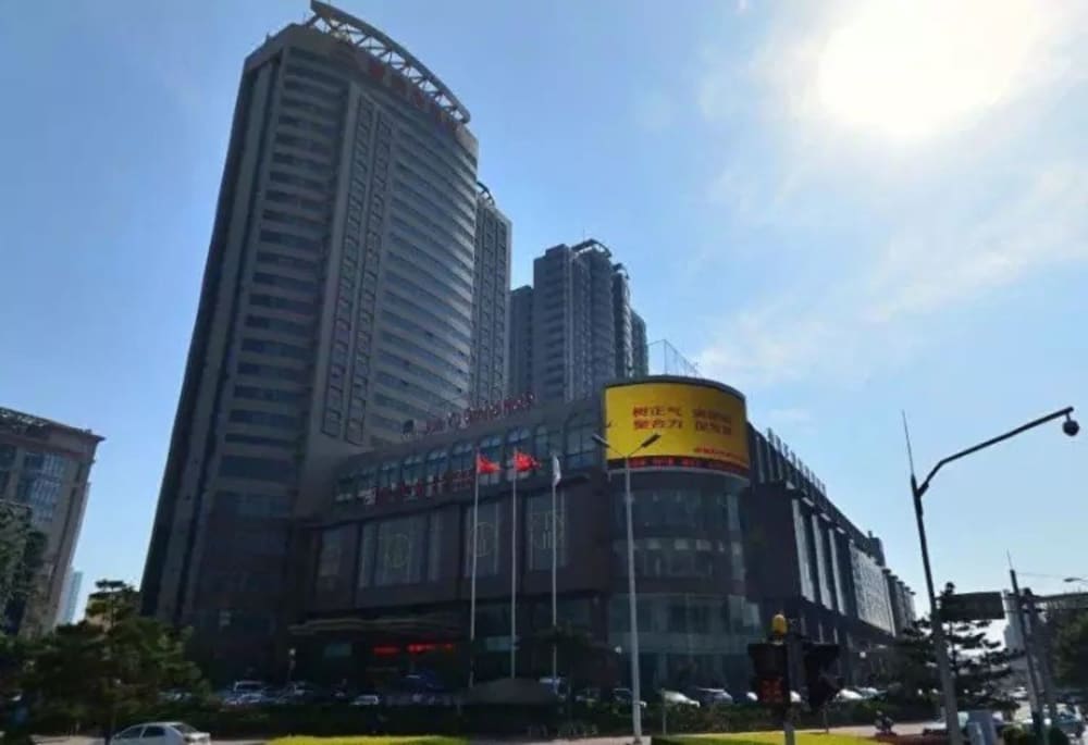 Junyu Grand Hotel in Qinhuangdao, People's Republic of China