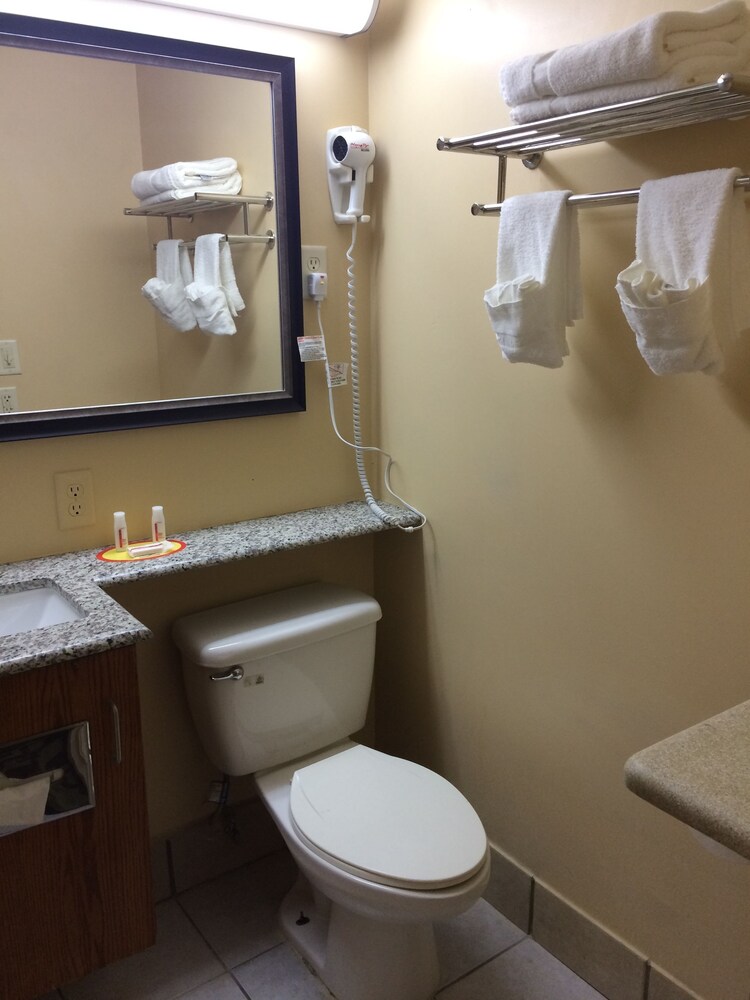 402 Hotel - photo 25