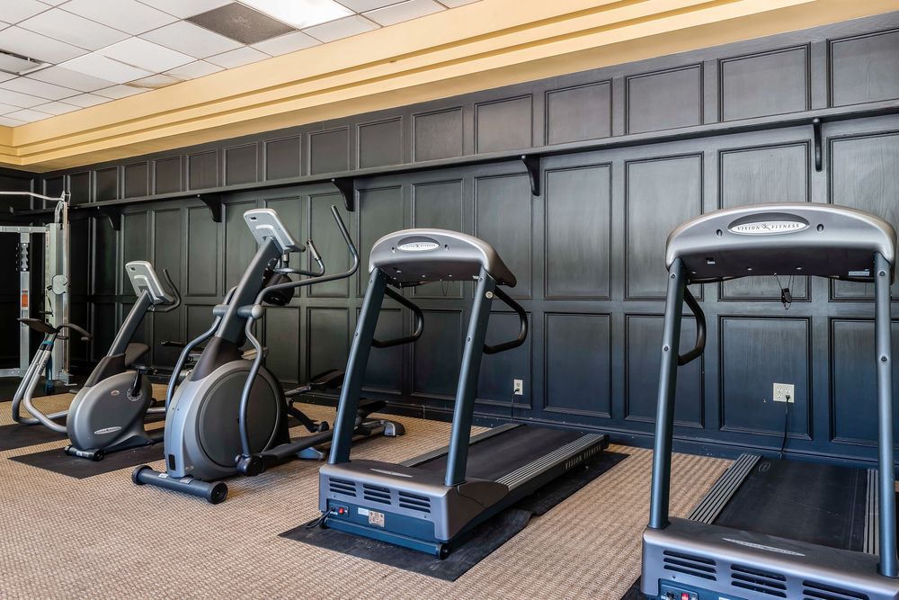 Quality Suites Downtown Colorado Springs - photo 8