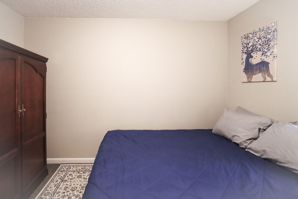 Downtown Granby Retreat & Spa - photo 6