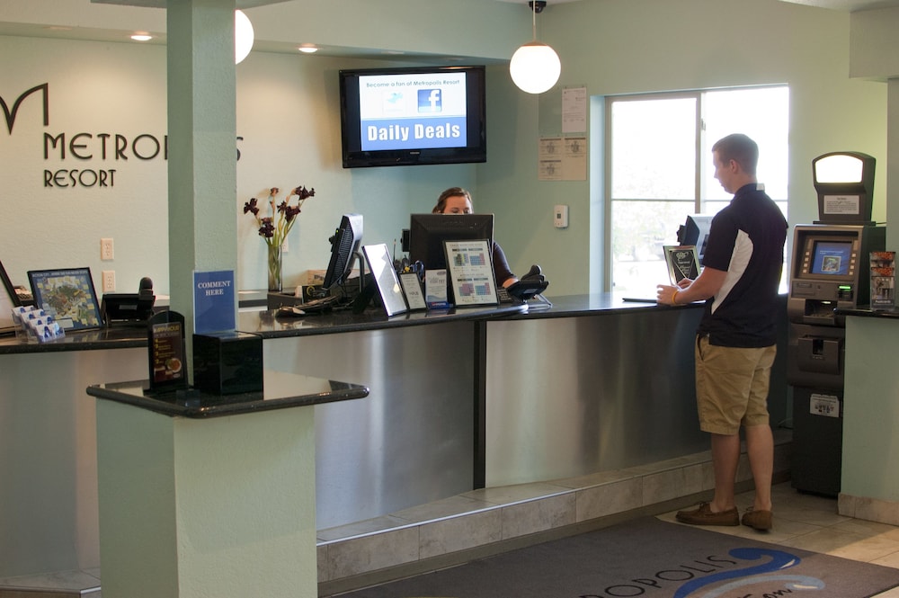 Metropolis Resort - photo 2