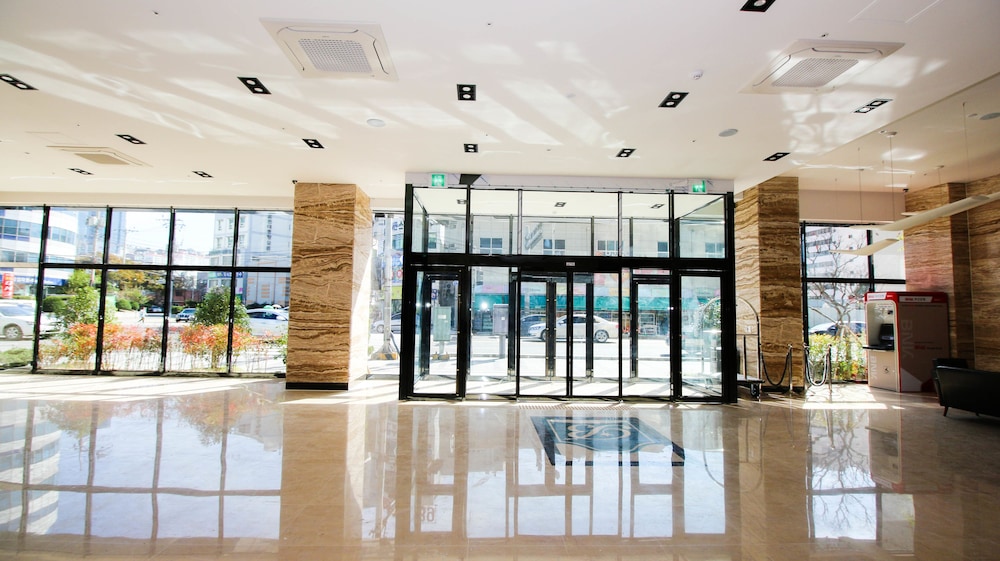 Benikea Hotel Haeundae in Busan, South Korea