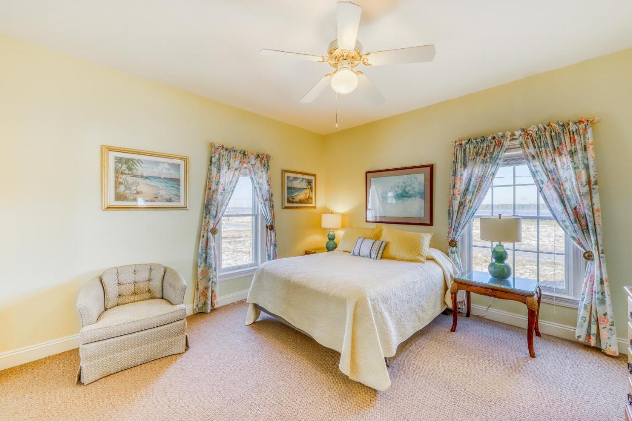 Paradox in Gulf Shores, United States