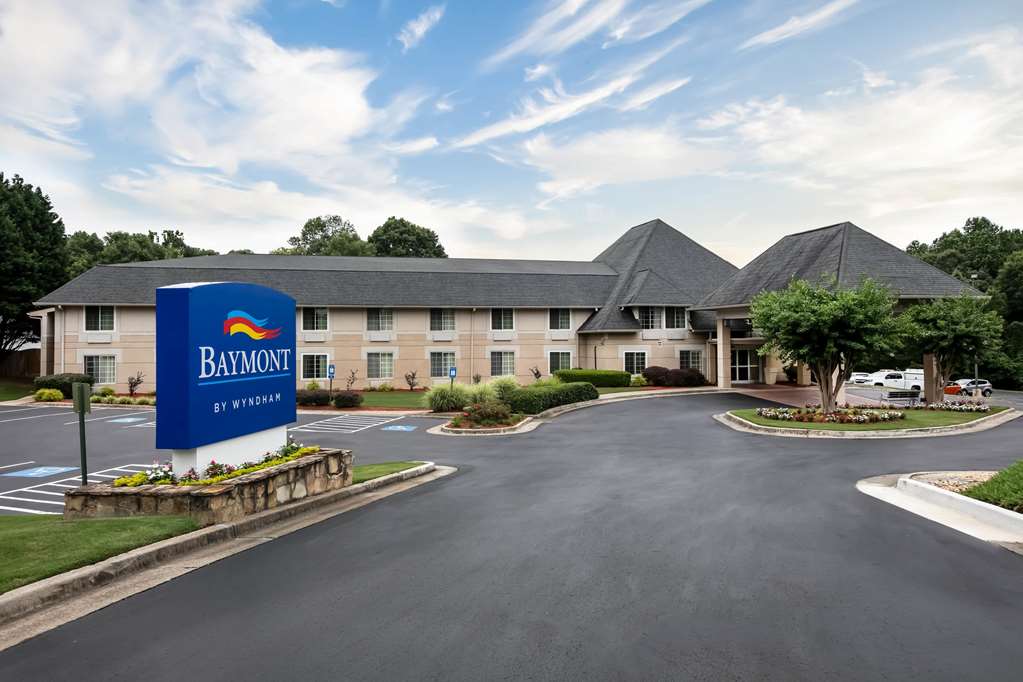 Baymont Inn & Suites by Wyndham Braselton - photo 3