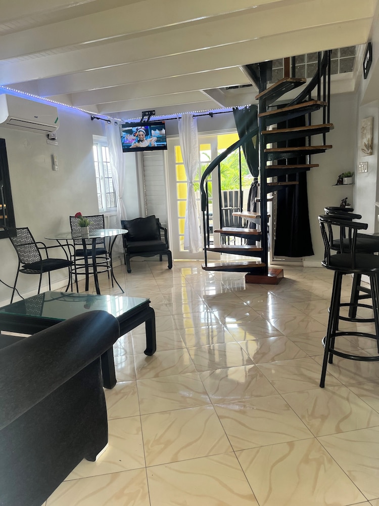 Mystic Ridge Paradise — 4-Star Luxury Hotel in Ocho Rios, Jamaica
