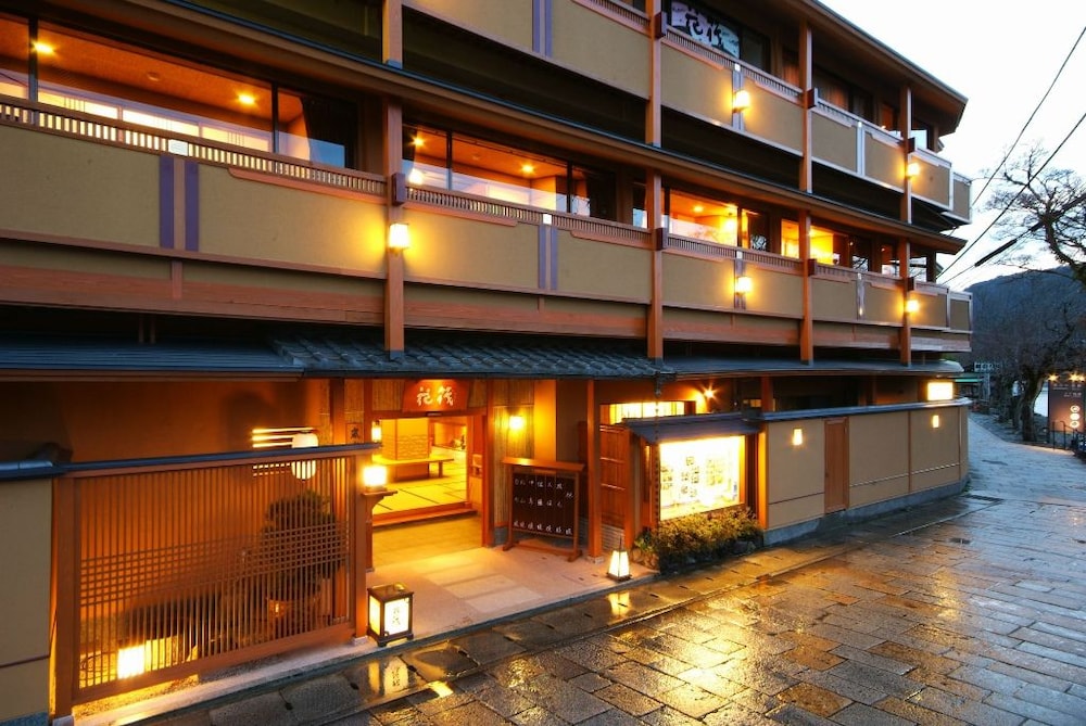 Kyoto Arashiyama Onsen Ryokan Hanaikada — 4-Star Luxury Hotel in Kyoto, Japan