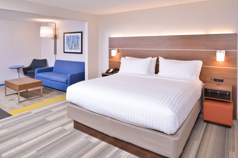 Holiday Inn Express & Suites Indianapolis Dtn Conv Ctr Area by IHG - photo 11