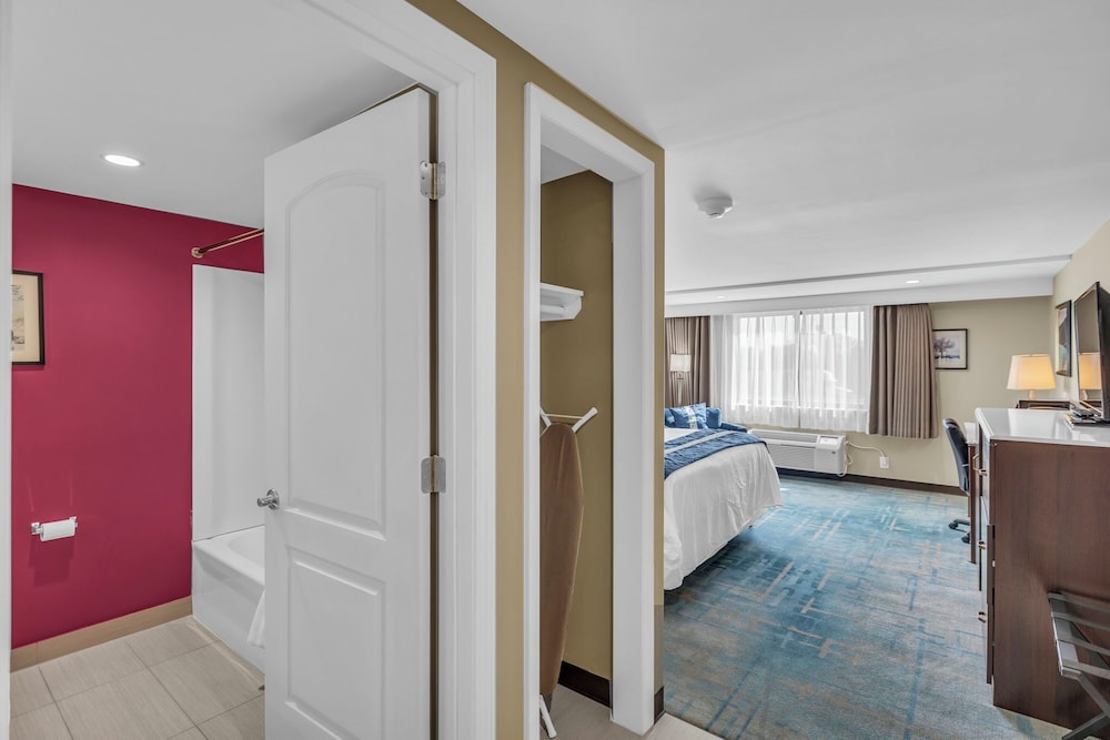 Kc Inn - photo 17