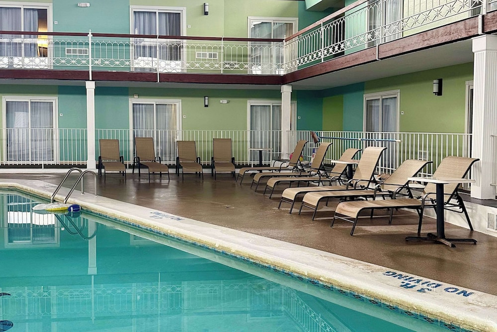 Quality Inn & Suites Coldwater near I 69 - photo 57