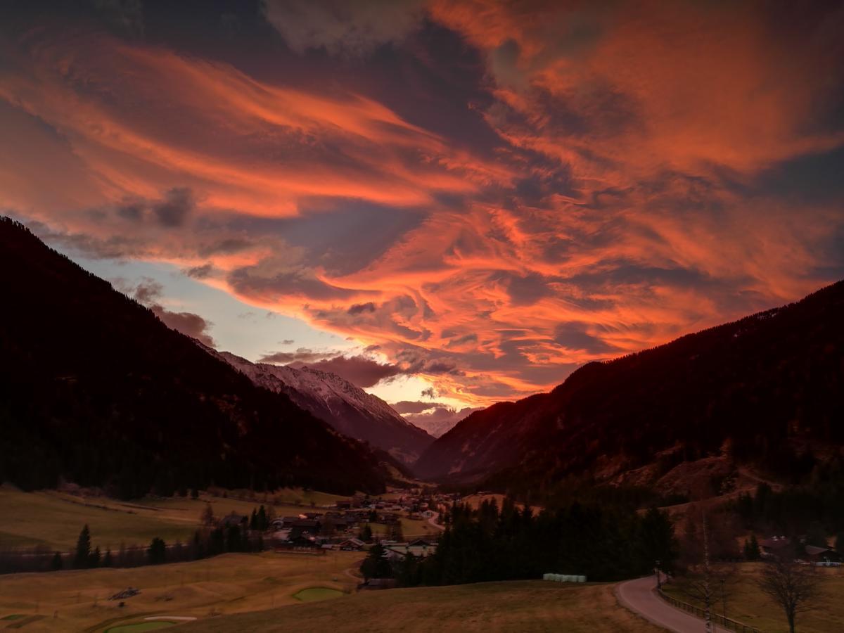Haus Veidlis Familie Obkircher — 4-Star Luxury Hotel in Sankt Jakob In Defereggen, Austria