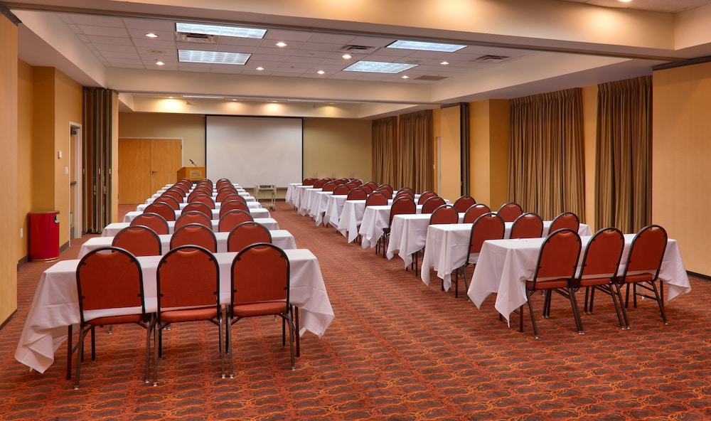 Hampton Inn & Suites Orem - photo 46