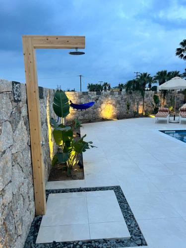 Cora May Central Villa with private pool 200m to the beach — 4-Star Luxury Hotel in Faliraki, Greece