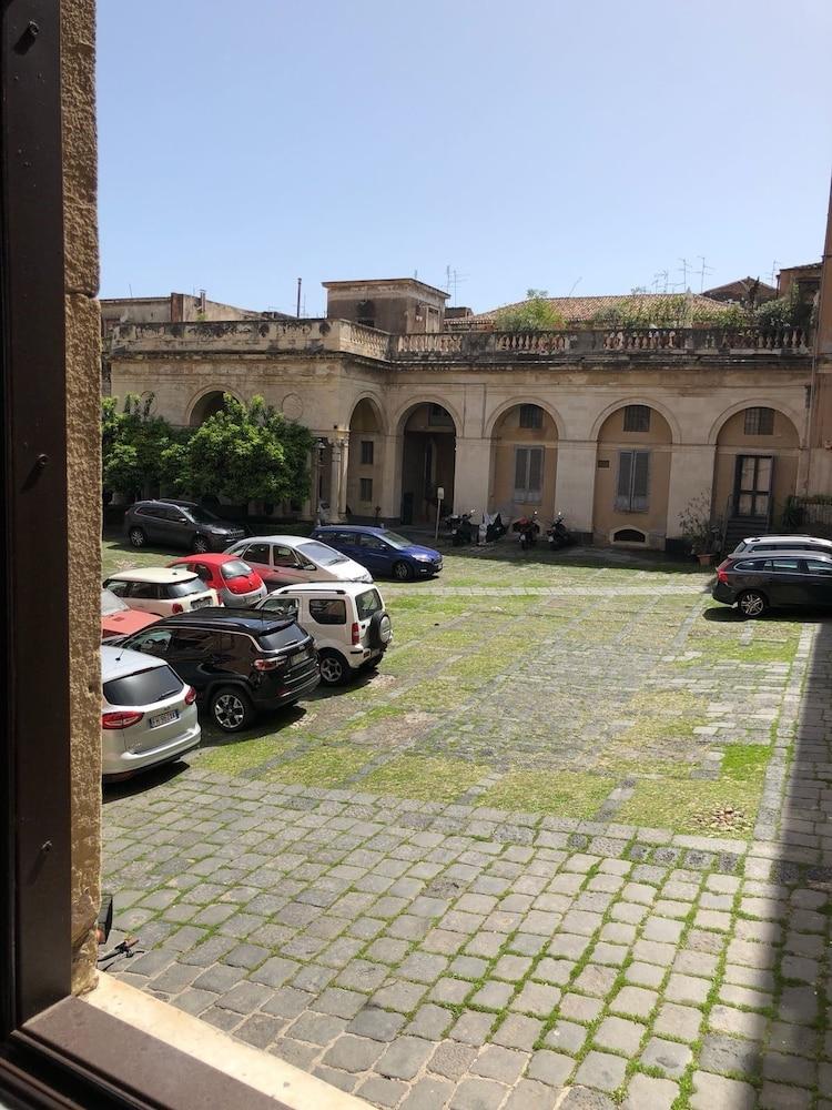 Chebedda B&B — 4-Star Luxury Hotel in Catania, Italy